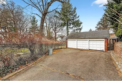 170 Christopher St, Montclair, NJ 07042 - Photo 43