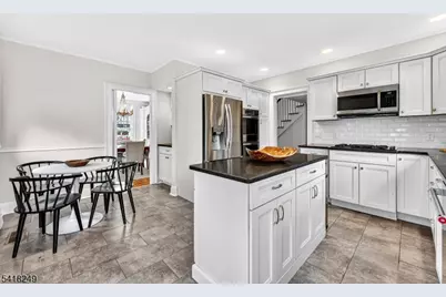 170 Christopher St, Montclair, NJ 07042 - Photo 11