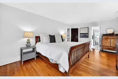 170 Christopher St, Montclair, NJ 07042 - Photo 17