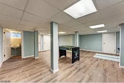 170 Christopher St, Montclair, NJ 07042 - Photo 35