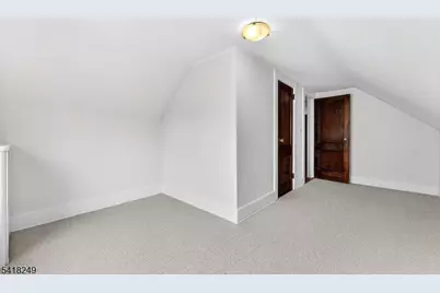 170 Christopher St, Montclair, NJ 07042 - Photo 33