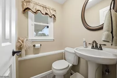 421 Stout Ave, Scotch Plains Township, NJ 07076 - Photo 5