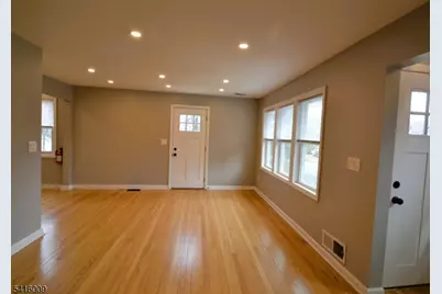 454 Rifle Camp Rd, Woodland Park, NJ 07424 - Photo 11