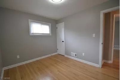 454 Rifle Camp Rd, Woodland Park, NJ 07424 - Photo 13