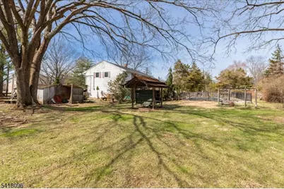 65 12th St, Franklin Township, NJ 08873 - Photo 39