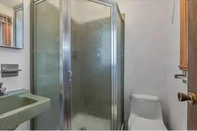 65 12th St, Franklin Township, NJ 08873 - Photo 15