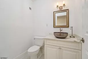 1 Euclid Ave, Summit, NJ 07901 - Photo 17