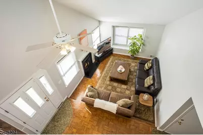 35 Cambridge Rd, Bedminster Township, NJ 07921 - Photo 7