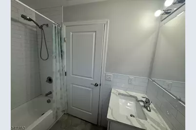 64 Delaware St, Elizabeth, NJ 07206 - Photo 9