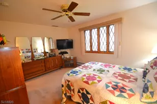 16 Essex St, Clifton, NJ 07014 - Photo 17