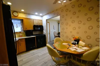 16 Essex St, Clifton, NJ 07014 - Photo 7