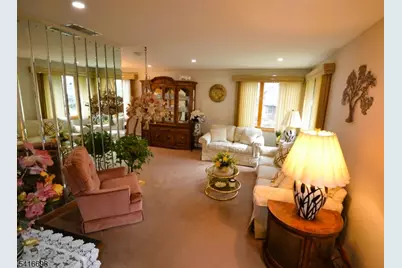 16 Essex St, Clifton, NJ 07014 - Photo 3