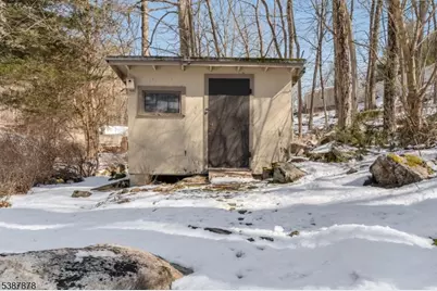 63 Sanatorium Rd, Glen Gardner, NJ 08826 - Photo 27