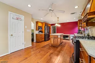 51 Catherine St, Bloomingdale, NJ 07403 - Photo 15