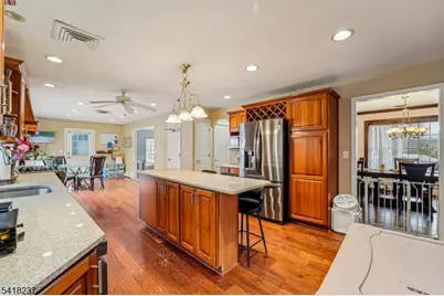 51 Catherine St, Bloomingdale, NJ 07403 - Photo 11