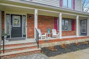 3 Esther Ct, Chester, NJ 07930 - Photo 3