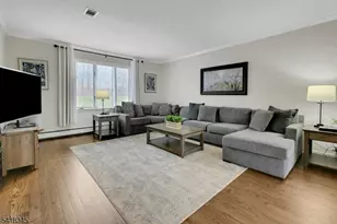 3 Esther Ct, Chester, NJ 07930 - Photo 5