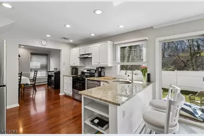 18 Fox Hollow Trl, Bernardsville, NJ 07924 - Photo 7