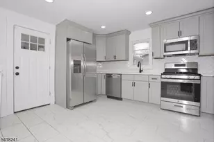 326 Ogden St, Orange, NJ 07050 - Photo 13