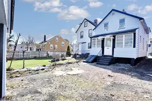 326 Ogden St, Orange, NJ 07050 - Photo 41