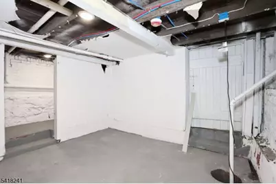 326 Ogden St, Orange, NJ 07050 - Photo 39