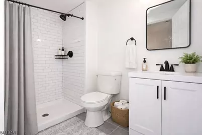 326 Ogden St, Orange, NJ 07050 - Photo 35