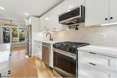 16 Minnisink Dr, Roseland, NJ 07068 - Photo 7