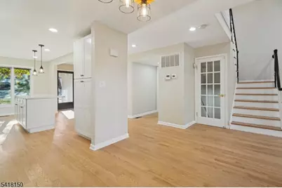 16 Minnisink Dr, Roseland, NJ 07068 - Photo 13