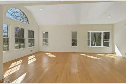 62 E Crescent Ave, Mahwah, NJ 07430 - Photo 3