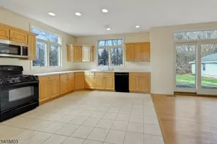 62 E Crescent Ave, Mahwah, NJ 07430 - Photo 9
