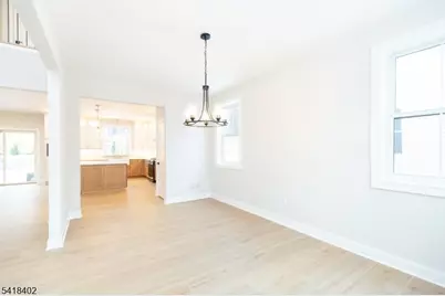 7 Altamont Rd, Edison Twp., NJ 08817 - Photo 5