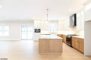 7 Altamont Rd, Edison Twp., NJ 08817 - Photo 9