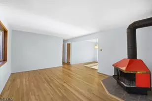 18 Kendall Dr, Ringwood, NJ 07456 - Photo 3