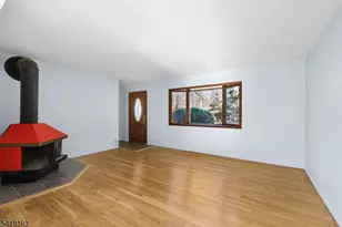 18 Kendall Dr, Ringwood, NJ 07456 - Photo 3