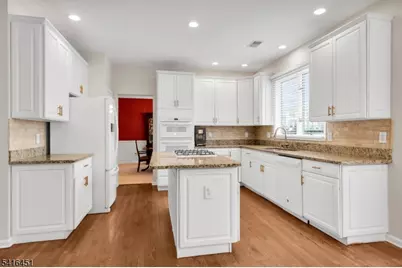 1 Vanderveer Dr, Bernards Township, NJ 07920 - Photo 9