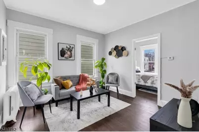 9 Lindsley Pl, East Orange, NJ 07018 - Photo 3