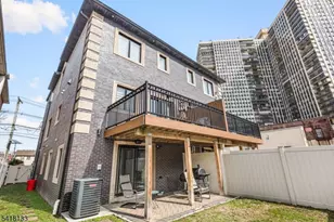 6 Marion Ave, Cliffside Park, NJ 07010 - Photo 31