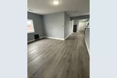 23 Martin Luther King Jr Bv, Newark, NJ 07104 - Photo 5