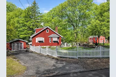 13 Pautuck Rd, Vernon Twp., NJ 07422 - Photo 5