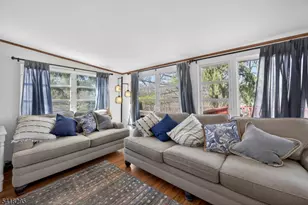 13 Pautuck Rd, Vernon Twp., NJ 07422 - Photo 9