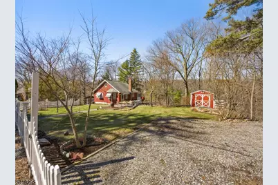 13 Pautuck Rd, Vernon Twp., NJ 07422 - Photo 9