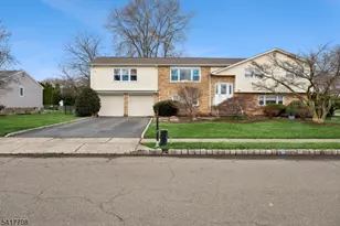 2 Caryn Pl, Fairfield, NJ 07004 - Photo 1