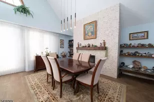 10081 Shearwater Ct, Jersey City, NJ 07305 - Photo 7