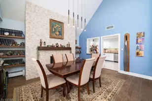 10081 Shearwater Ct, Jersey City, NJ 07305 - Photo 9