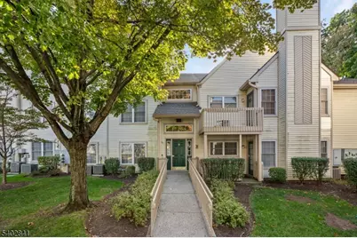 11 Evergreen Dr #63, Clifton, NJ 07014 - Photo 17