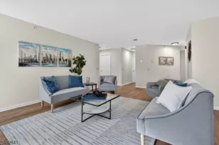 11 Evergreen Dr, Clifton, NJ 07014 - Photo 5