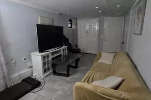 1052 Grove St, Irvington, NJ 07111 - Photo 5