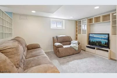 6 Garden Ct, Garfield, NJ 07026 - Photo 29