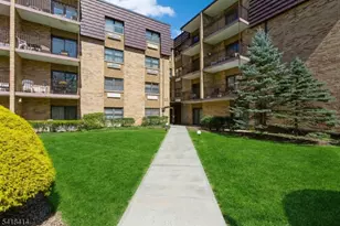 22 Riverside Dr, Cranford Township, NJ 07016 - Photo 1