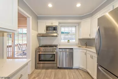 25 Continental Ave, Morristown, NJ 07960 - Photo 11